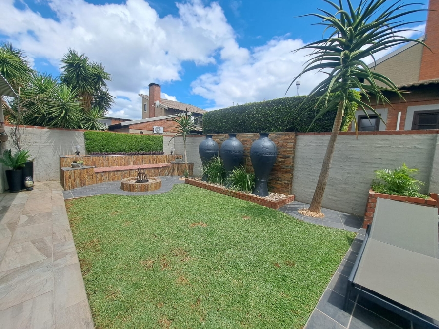 3 Bedroom Property for Sale in Waterval East North West